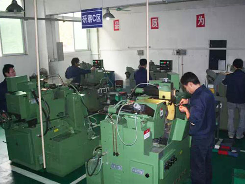 無心磨床加工區(qū)